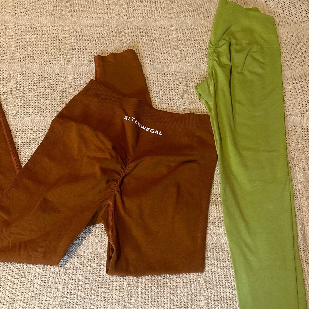 Amazon scrunching leggings